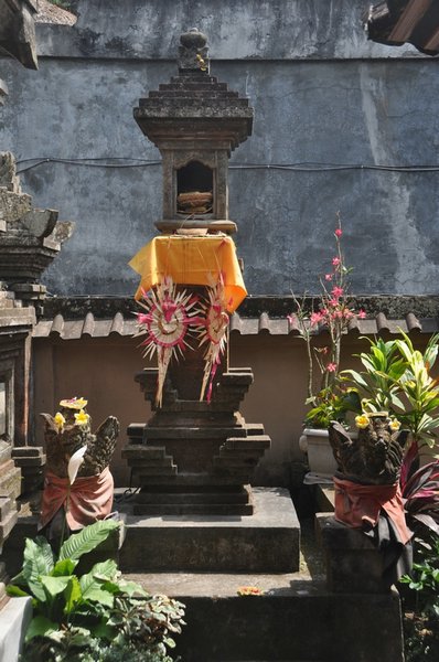 tn_122  Ubud Sri Bungalows.JPG