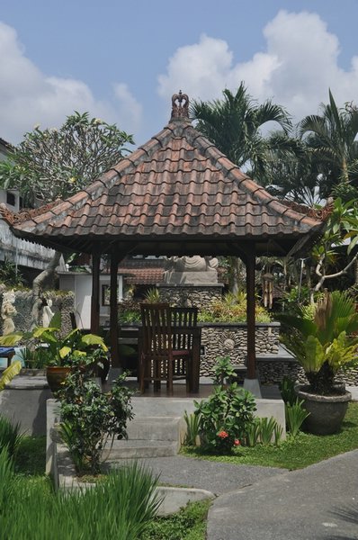 tn_151 Ubud Sri Bungalows.JPG