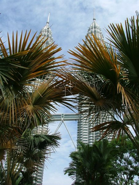 043 Petronas Towers.JPG
