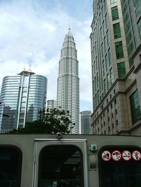 044 Petronas Towers.JPG