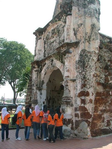 037 Melaka Porta de Santiago.JPG