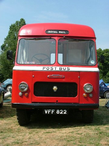 043 Morris Postbus.JPG