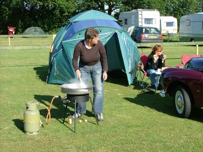 08 Camping Bradfield.jpg